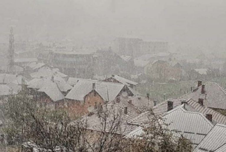 Снежно невријеме на сјеверу Црне Горе
