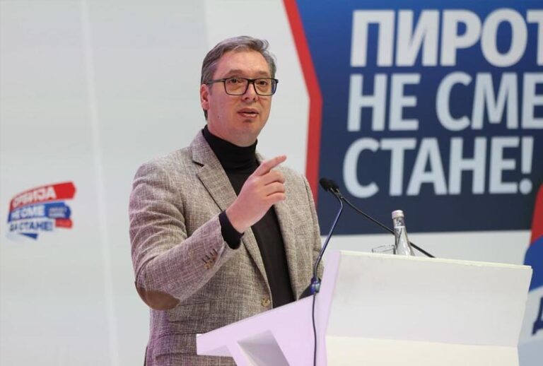 Вучић: Западне силе не знају у каквом су проблему због резолуције о Сребреници