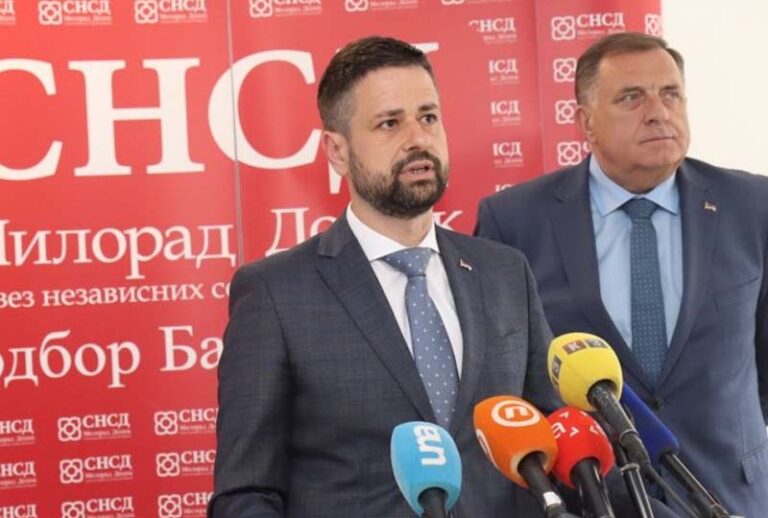 Амиџић: Познат договор опозиције и Бошњака – хоће да предају Сребреницу, Приједор и Добој (ВИДЕО)