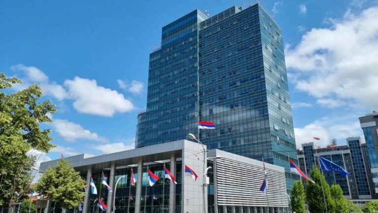 Влада Српске упутила хуманитарни апел за привремено пуштање Ратка Младића